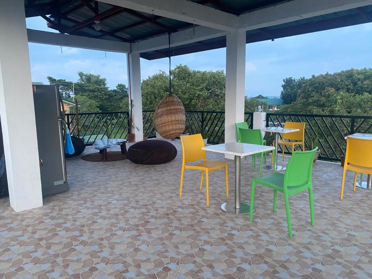 אלמינוס Alona'S Traditional Filipino Home Near 100 Islands Wharf מראה חיצוני תמונה
