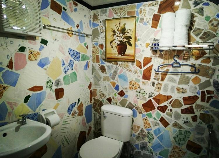 אלמינוס Alona'S Traditional Filipino Home Near 100 Islands Wharf מראה חיצוני תמונה