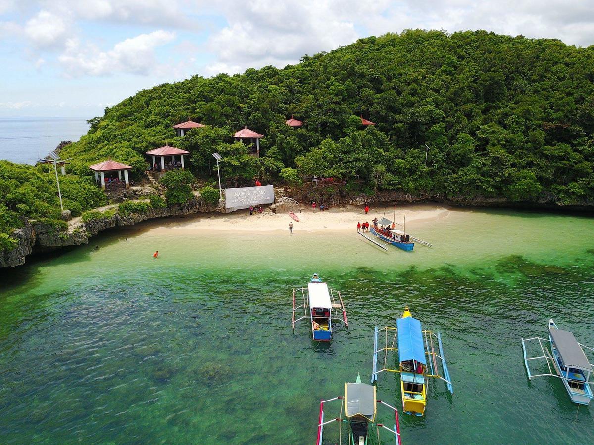 אלמינוס Alona'S Traditional Filipino Home Near 100 Islands Wharf מראה חיצוני תמונה